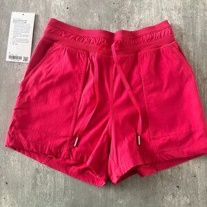 Lululemon Dance Studio High-Rise Short 3.5" – Cherry Mist Size 4